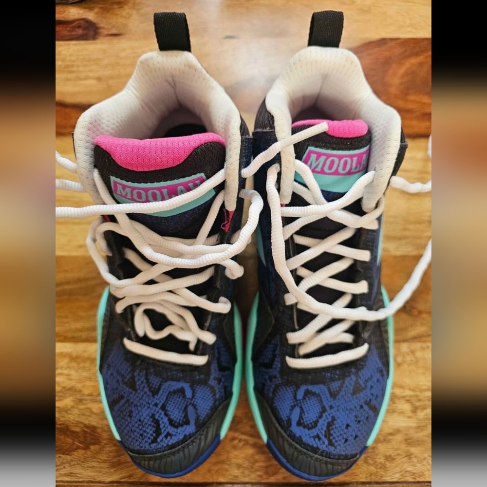 Moolah Tennis Shoes